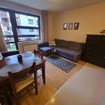 Domo 12 Belmont, Daire *