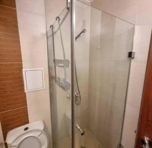 Domo 12 Belmont, * Banszko